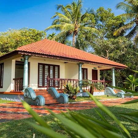 Dhathri Ayurveda Resort And Panchakarma Centre Kayankulam Bagian luar foto