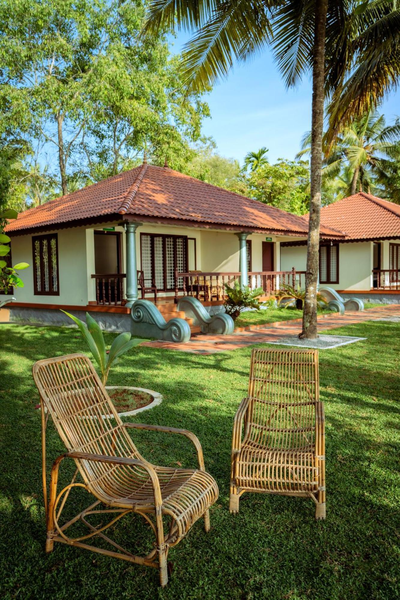 Dhathri Ayurveda Resort And Panchakarma Centre Kayankulam Bagian luar foto